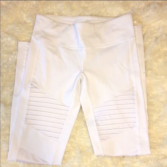 ALO Yoga Moto White Leggings - Picture 9 of 9